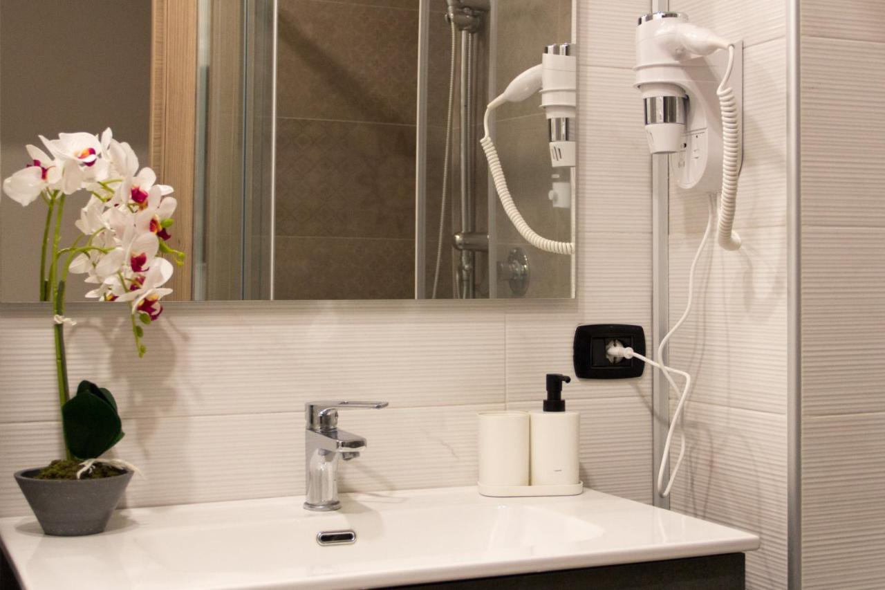 Amami Apartment Милано Екстериор снимка